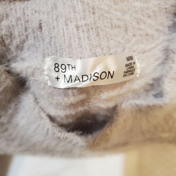 Sweater - Picture 3 of 3